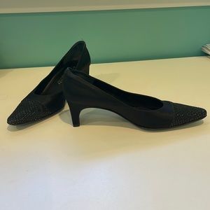 St John Black Satin Shoes Italy 6 1/2 B